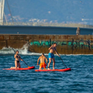 Paddle Surf al Atardecer con Fotos, Instructor y Cerveza (Barcelona)