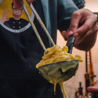 Taller de Carbonara Auténtica y Pasta Fresca con un Chef Romano (Valencia)
