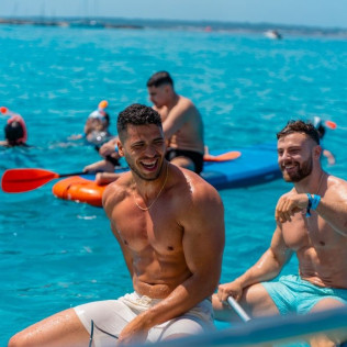 Formentera Cruise: Salida en Catamarán Ibiza - Formentera con Actividades Acuáticas (Ibiza)