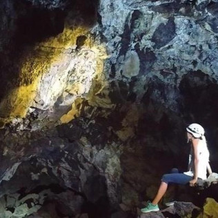 Ruta Multiaventura: Escalada en Roca, Vía Ferrata, Espeleología y Tirolina con Fotos y Snack (Santa Lucía de Tirajana, Gran Canaria)