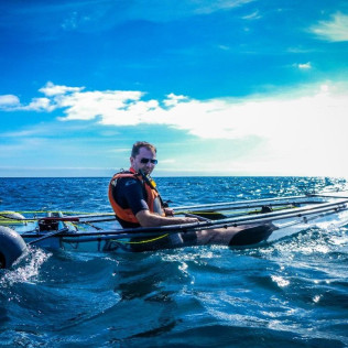 Nautical Premium Tour: Salida en Kayak Transparente Eléctrico (Fuerteventura)
