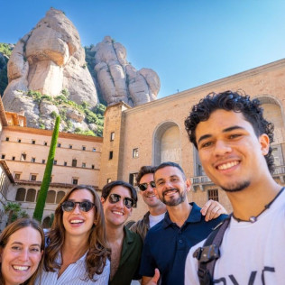 Montserrat Highlights: Visita Guiada con Transporte desde Barcelona (Montserrat, Barcelona)