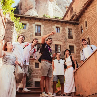 Montserrat Highlights: Visita Guiada con Transporte desde Barcelona (Montserrat, Barcelona)