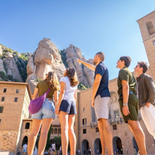 Montserrat Highlights: Visita Guiada con Transporte desde Barcelona (Montserrat, Barcelona)