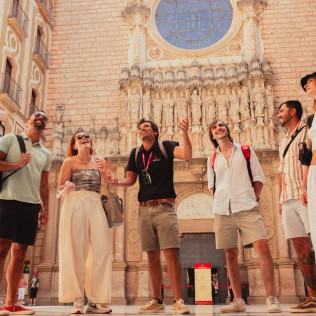Montserrat Highlights: Visita Guiada con Transporte desde Barcelona (Montserrat, Barcelona)