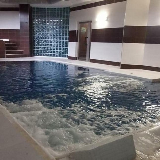 Tratamiento Antiestrés: Spa, envoltura y masaje (Valladolid)