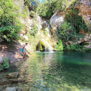 Waterfalls Trail Trekking Adventure: Río Aventura (Alcover, Tarragona)