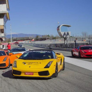 Trío de Coches: Ferrari, Lamborghini y Porsche + Vuelta en Coche de Alta Gama en Circuito de Calafat (Ametlla de Mar, Tarragona)