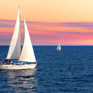 Excursión en Velero al Atardecer (Barcelona)