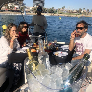 Velero & Alella Winery Tour: Salida en Velero y Visita a Bodega (Barcelona)