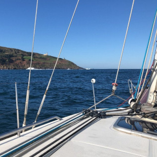 Paseo en Velero con Patrón para dos (Laredo, Cantabria)