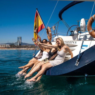 Paseo Privado en Velero de Lujo (Barcelona)