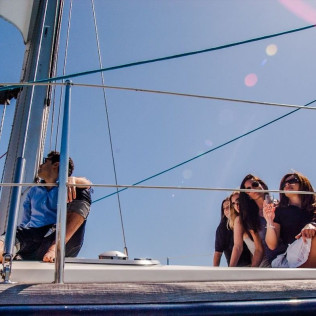 Paseo Privado en Velero de Lujo (Barcelona)