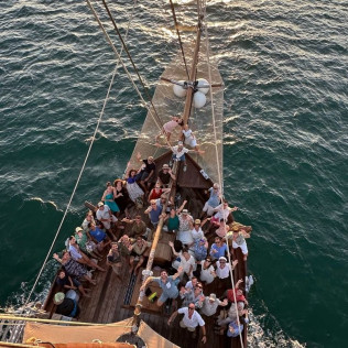 Tour de Día en Velero Histórico Rafael Verdera con Snorkel, Kayak, Paddle Surf y Comida (Palma de Mallorca, Mallorca)