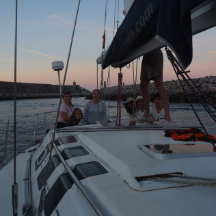 Puesta de Sol Romántica para dos en Velero Privado (Zumaia, Guipúzcoa)