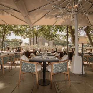 Vermut Gourmet para dos en la Terraza del Hospes Puerta de Alcala 5* (Madrid)