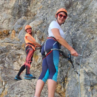 Vía Ferrata en Benalauría para dos (Málaga)