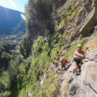 Vía Ferrata en el Pirineo Aragonés (Broto o Escarrilla, Huesca)