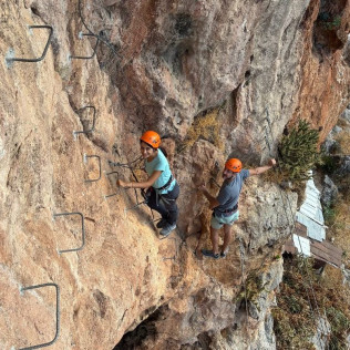 Vía Ferrata en Casares para dos (Málaga)