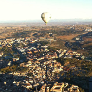 Viaje en Globo con Cava, Almuerzo, Fotos y Vídeo HD (Toledo)