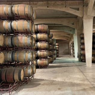 Visita a Bodegas Vicente Gandía con Cata de Vinos y Tabla de Quesos y Embutidos para dos (Las Cuevas de Utiel, Valencia)