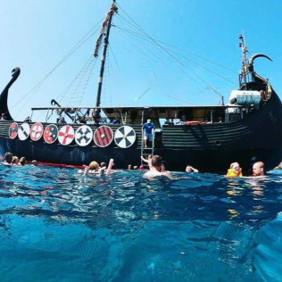 Crucero Vikingo con Avistamiento de Ballenas y Delfines (Santa Cruz de Tenerife)