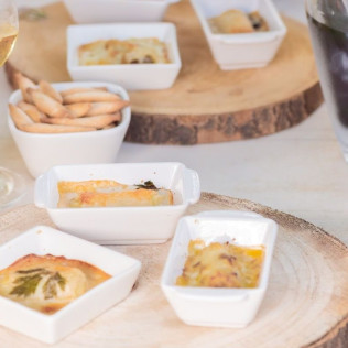 Visita a Bodega con Cata de Vinos y Mini Canelones en Caves Nadal (Torrelavit, Barcelona)