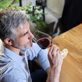 Visita a la Bodega Picos de Cabariezo con Cata de Vinos y Licores para dos (Cantabria)