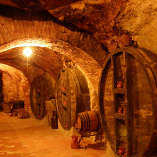 Visita Teatralizada a Bodega y Degustación de Vino para dos (Burgos)