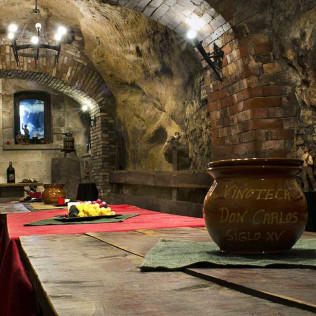 Visita Teatralizada a Bodega y Degustación de Vino para dos (Burgos)