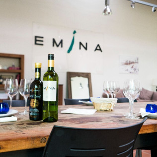Visita a Bodega Emina Rueda y Cata de 3 Vinos (Medina del Campo, Valladolid)