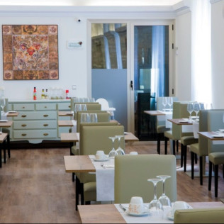 Visita a Bodega Valdealto con Cata de Vinos y Circuito Spa con Comida o Cena para dos en Hotel Balneario El Raposo 4* (Badajoz)
