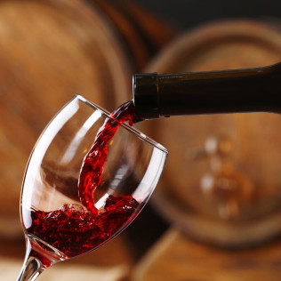 Visita a Bodegas Cañalva con Cata de Vinos y Maridaje para dos (Cáceres, Extremadura)