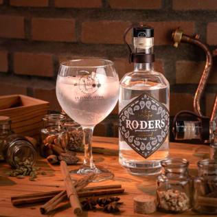 Visita Guiada a la Clandestilería con Cata de Ginebra para dos (Beniflà, Valencia)