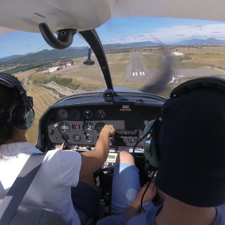Especial Parejas: Vuelo en Avioneta, 3 Rutas a Escoger (Huesca)