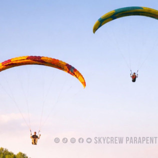 Vuelo Acrobático en Parapente (Ódena, Barcelona)