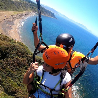 Vuelo en Parapente con Opción a Vídeo HD (Sopelana, Vizcaya)