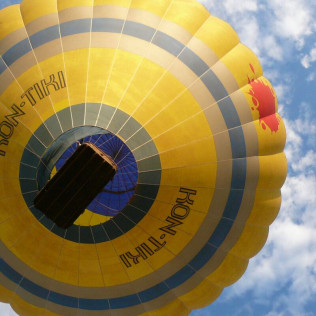 Vuelo en Globo Romántico con Cava y Fotos (Barcelona / Girona / Lleida)