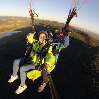 Vuelo en Parapente Biplaza con Opción a Fotos y Vídeo (Algodonales o El Bosque, Cádiz)