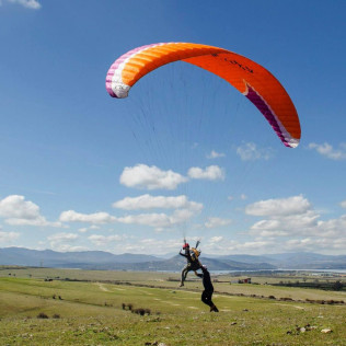 Vuelo Panorámico en Parapente desde los Altos de la Sierra (Madrid)