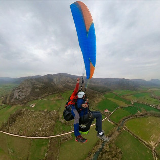 Vuelo en Parapente con Vídeo (Navarra)