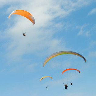 Vuelo en parapente (Sopelana, Vizcaya)