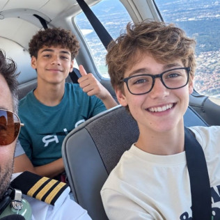 Vuelo en Avioneta Privado a Montserrat para dos (Sabadell, Barcelona)