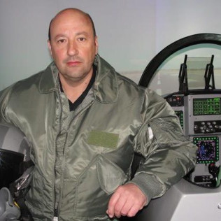 Vuelo en Simulador F18 SR Superhornet o A320 FNTPII (Madrid)