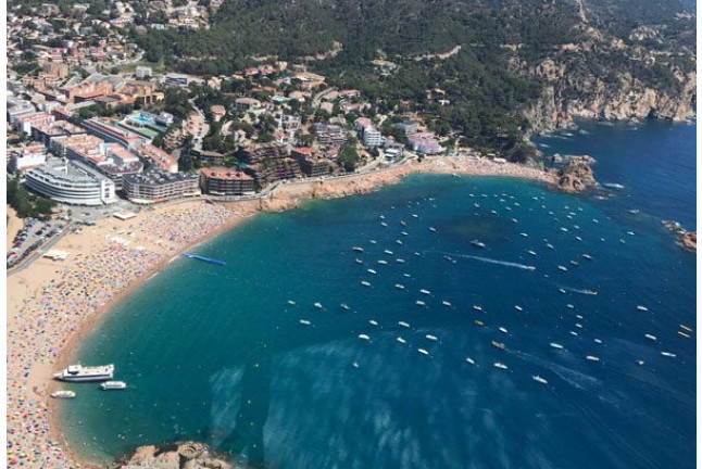 Vuelo Privado en Helicóptero para dos por la Costa Brava (Barcelona)