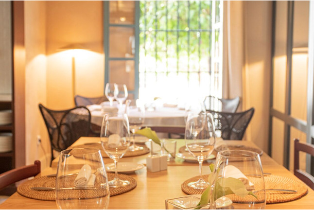 Cena para dos en el Restaurante Azahar del Hotel Hospes Las Casas del Rey de Baeza 4* (Sevilla)