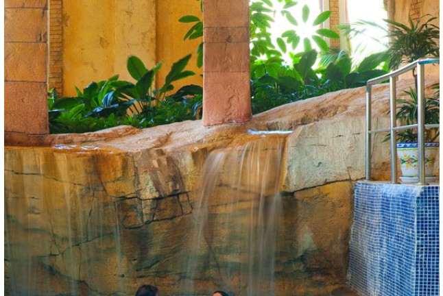 Circuito Spa y Masaje Relajante para dos en Senzia del Playa Cálida Spa Hotel Luxury 4* (Almuñécar, Granada)