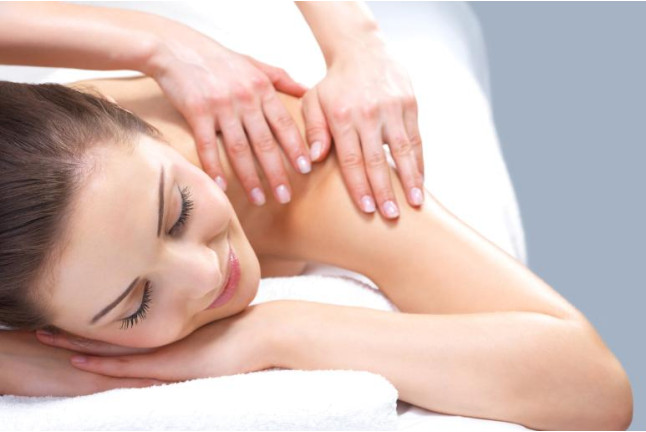 Masaje para Parejas con Bañera Hidromasaje y Ducha Esencial en Hacienda del Álamo Hotel & Spa Golf Resort (Murcia)