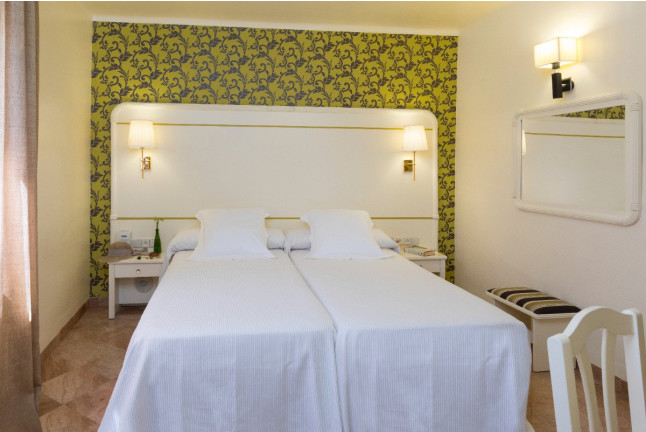 Escapada Relax con Spa Privado en Hotel Spa Porto Cristo 4* (Port de la Selva, Girona)