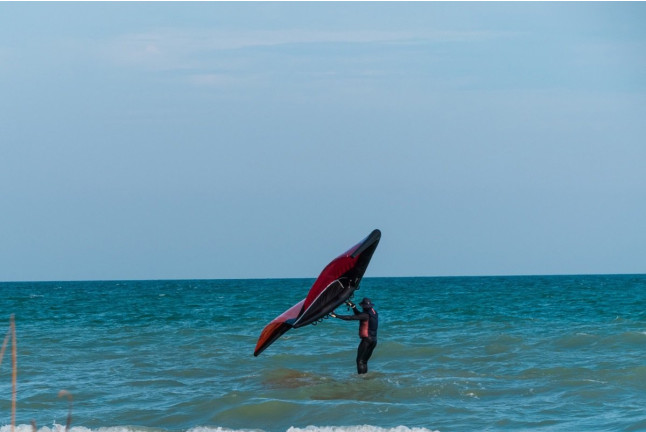 Curso de Wing Surf Foil Semi-Privado para dos (Tarifa, Cádiz)